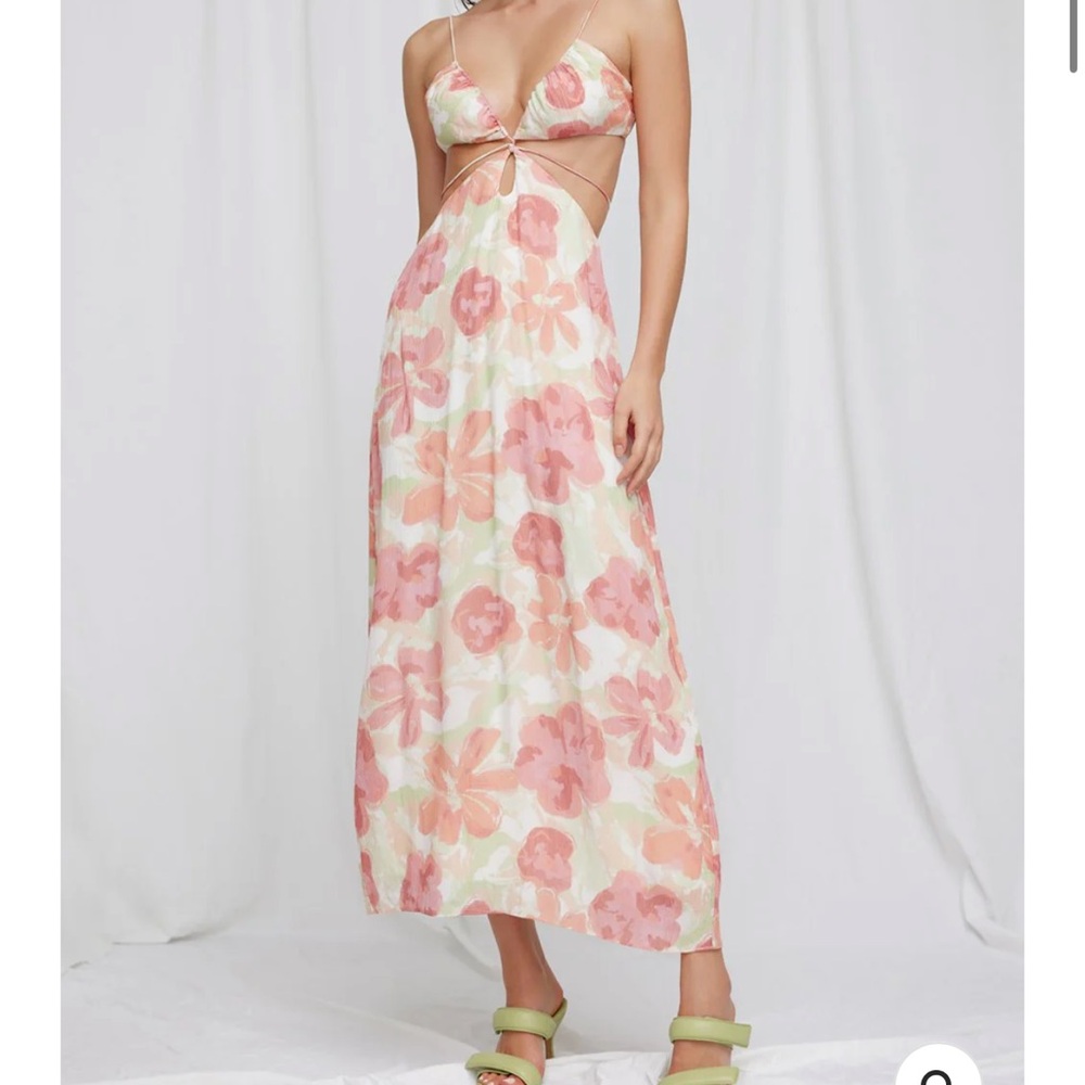 Significant other NEW Naomi cutout floral dress